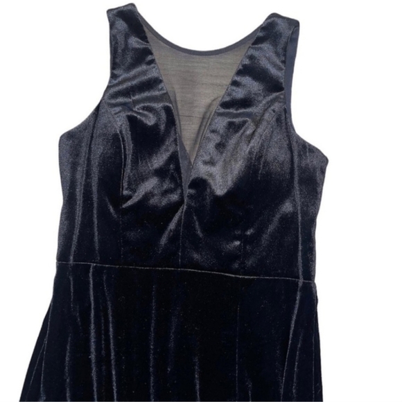 Nightway Women’s 4 Long Maxi Black Velvet Dress Side Slit Mesh Front LBD EUC - Picture 5 of 8